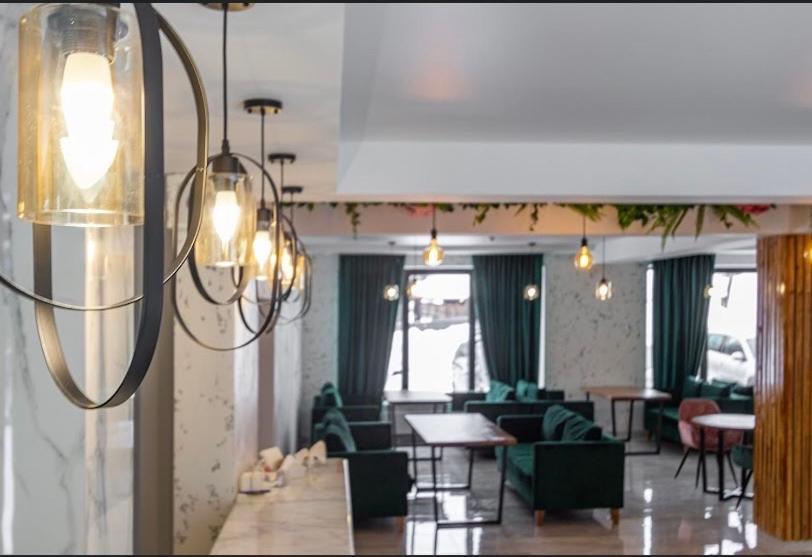 Imperial Hotel Μπούκοβελ Εξωτερικό φωτογραφία