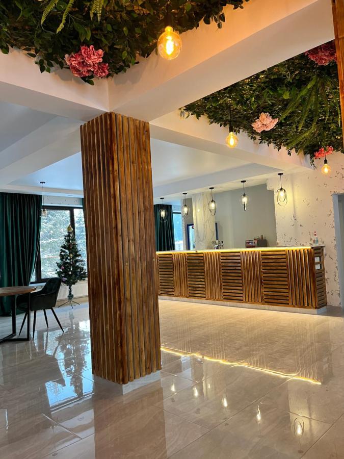 Imperial Hotel Μπούκοβελ Εξωτερικό φωτογραφία