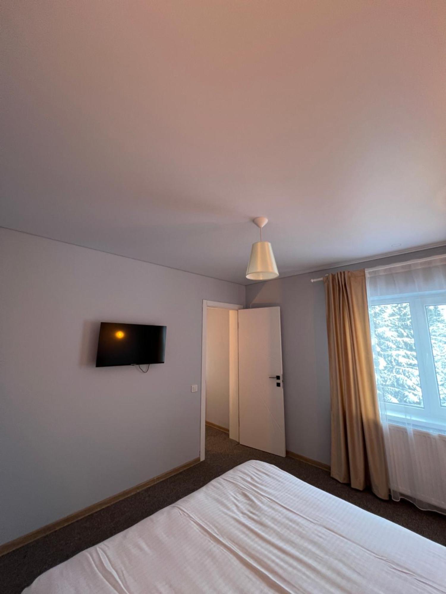 Imperial Hotel Μπούκοβελ Εξωτερικό φωτογραφία